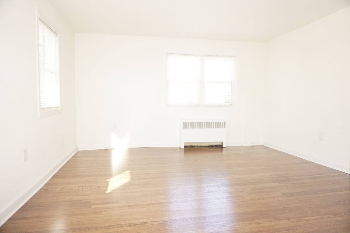 Apartment for rent at 87-89 S State Rd, Upper Darby, PA 19082