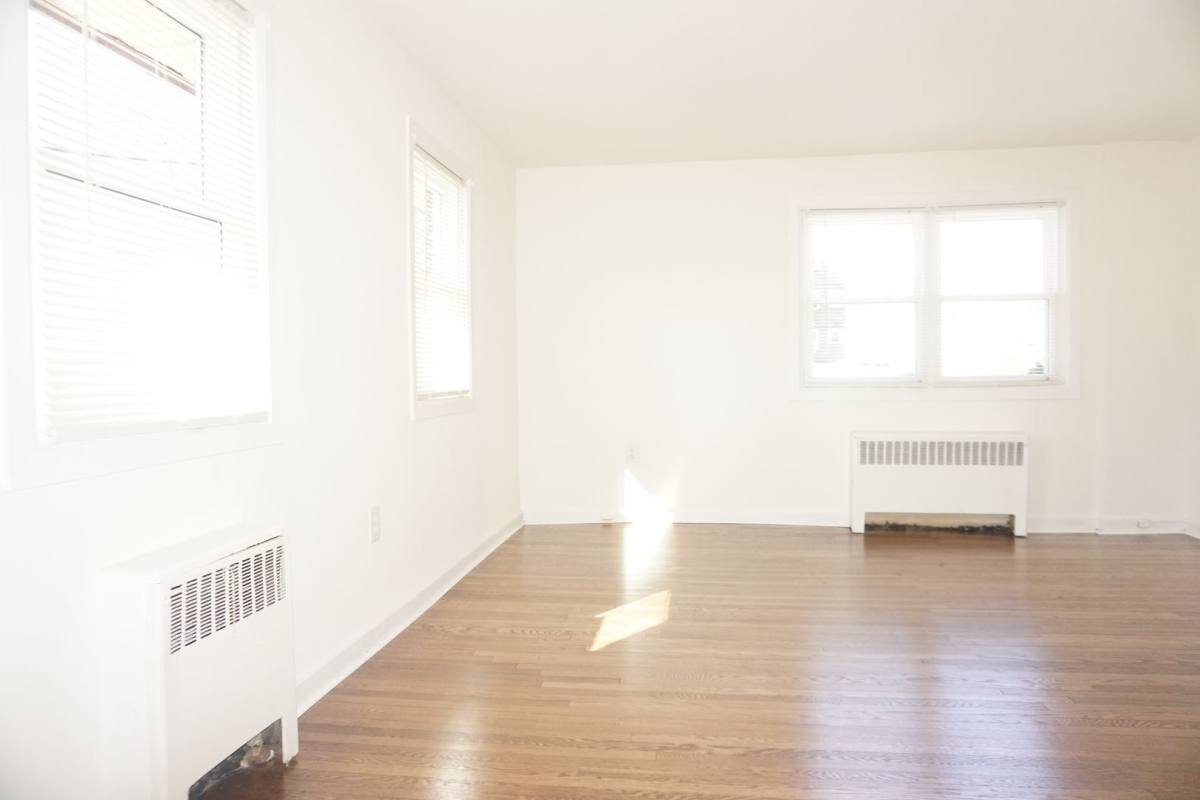 Apartment for rent at 87-89 S State Rd, Upper Darby, PA 19082