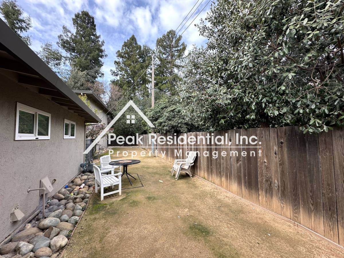 Apartment for rent at 1025 35th Ave, Sacramento, CA 95822