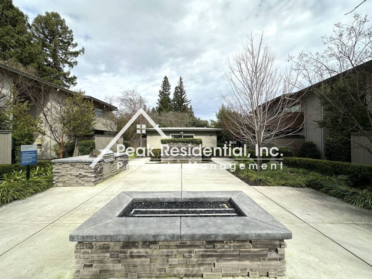 Apartment for rent at 1025 35th Ave, Sacramento, CA 95822