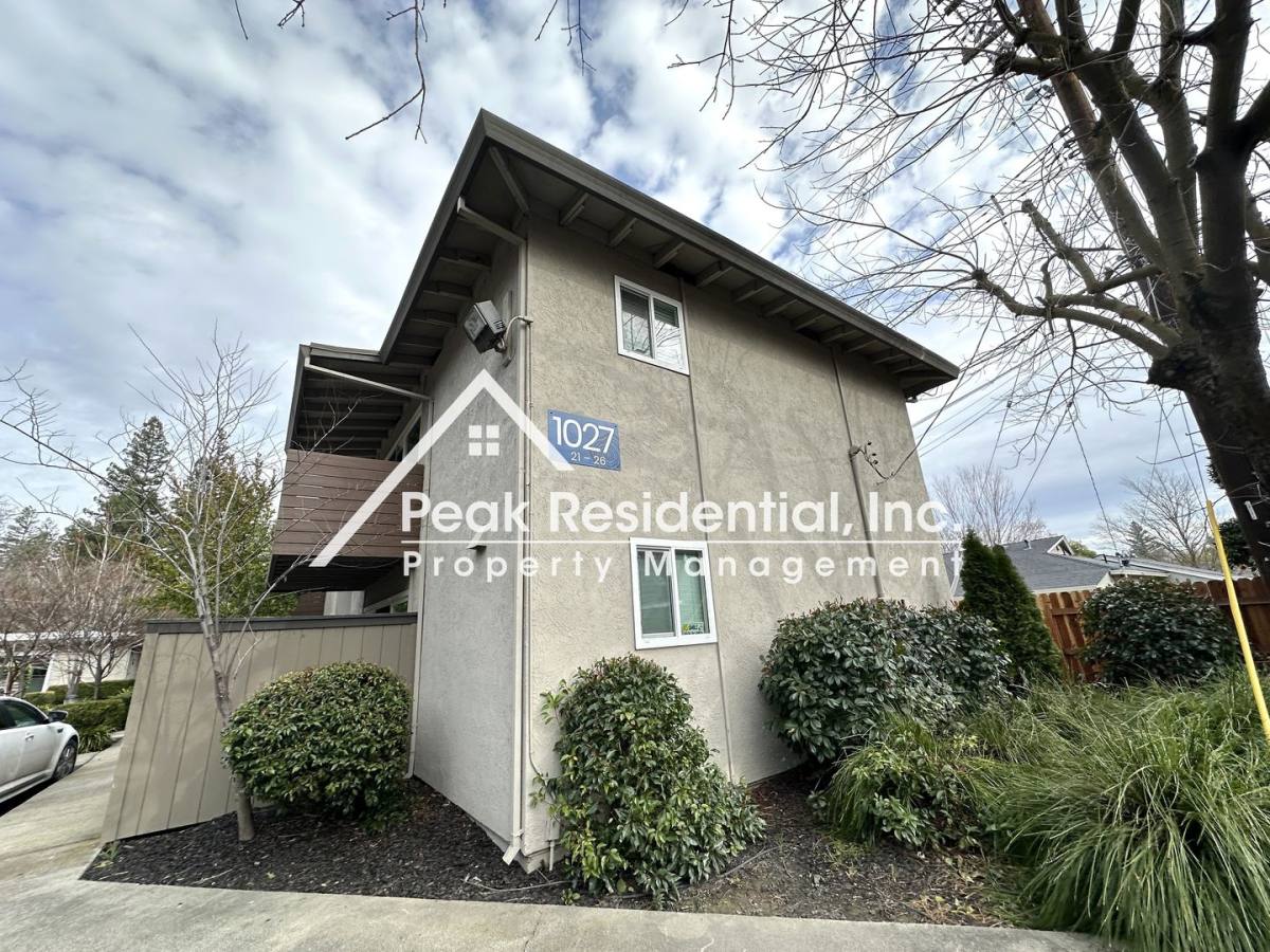 Apartment for rent at 1025 35th Ave, Sacramento, CA 95822