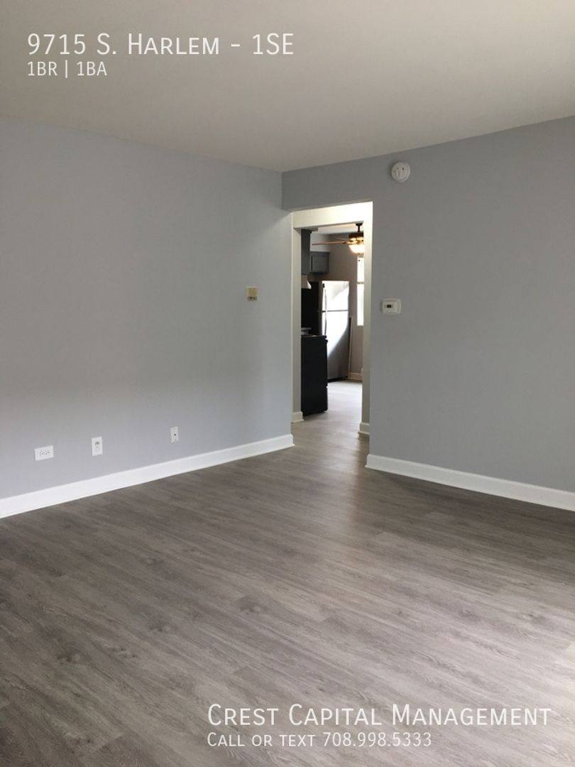 Apartment for rent at 9700-02 Nottingham Ave, Chicago Ridge, IL 60415