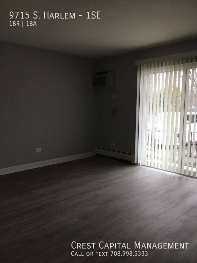 Apartment for rent at 9700-02 Nottingham Ave, Chicago Ridge, IL 60415