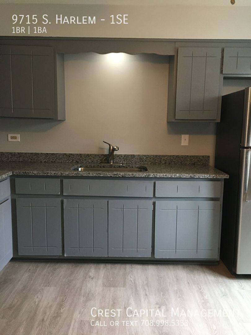 Apartment for rent at 9700-02 Nottingham Ave, Chicago Ridge, IL 60415