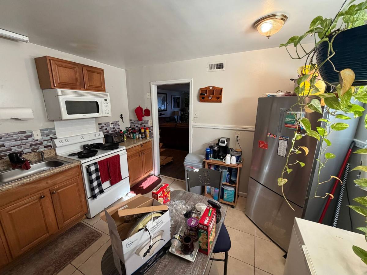 Apartment for rent at 3212 Barton Ave, Richmond, VA 23222