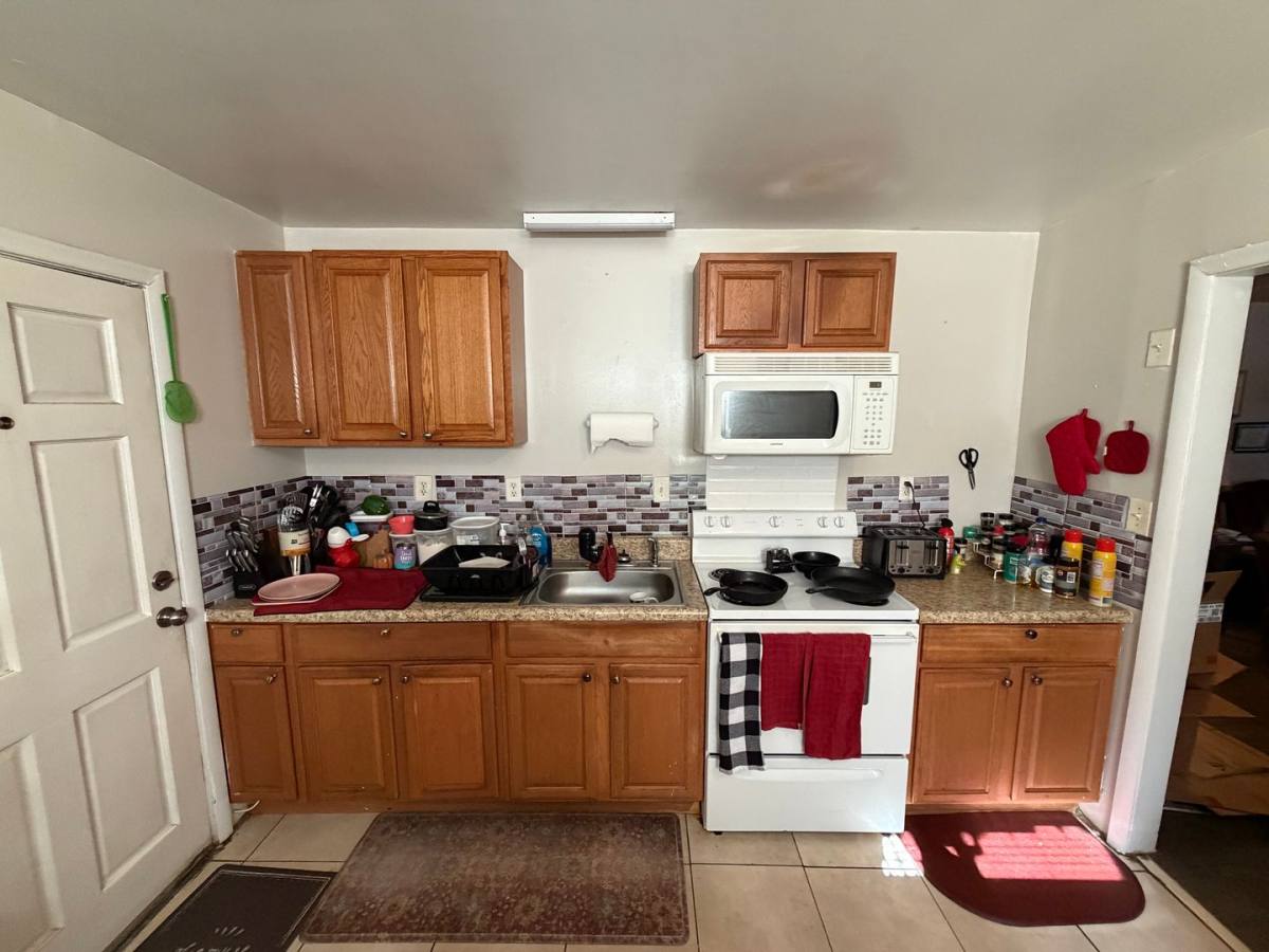Apartment for rent at 3212 Barton Ave, Richmond, VA 23222