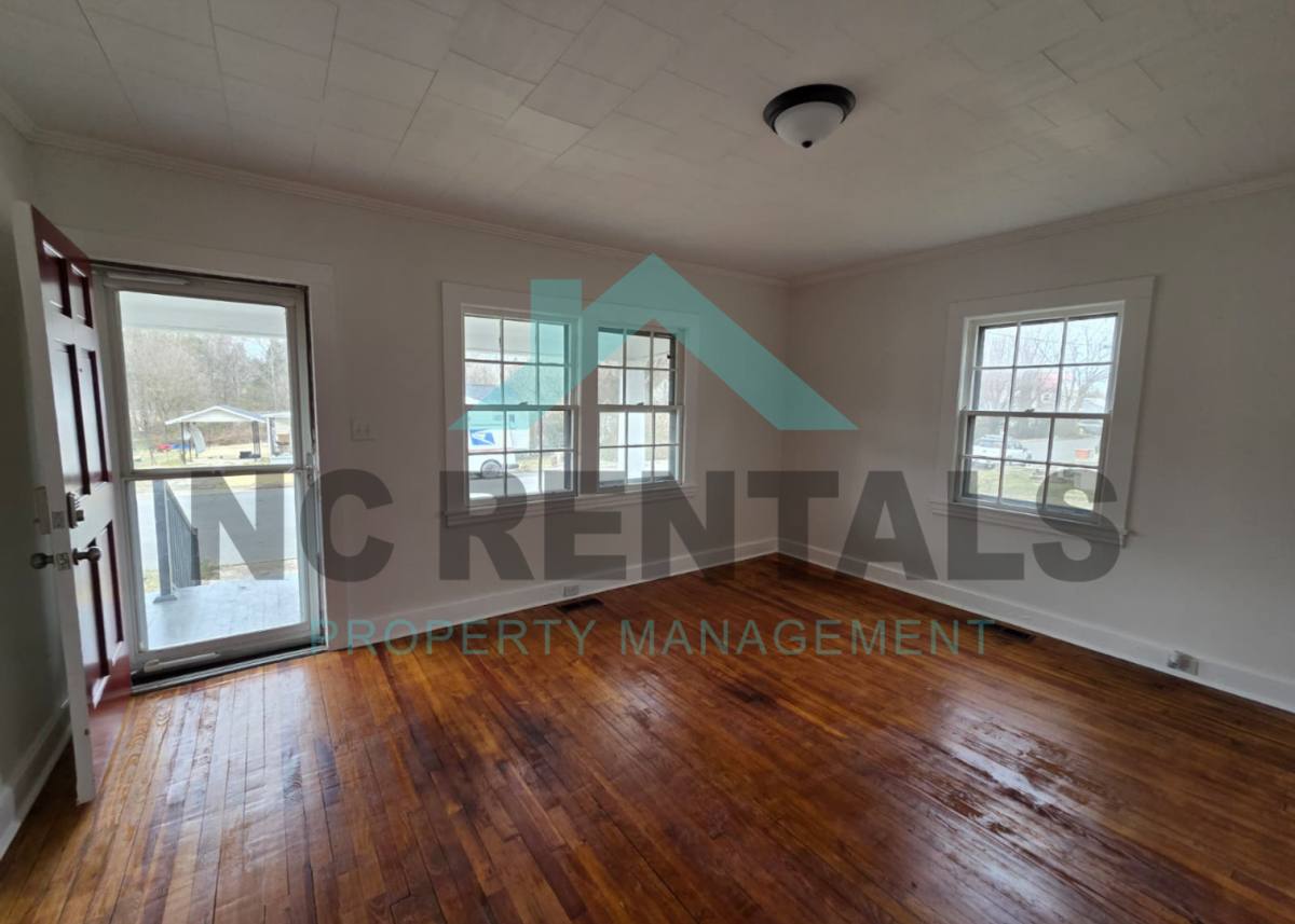 House for rent at 1318 Front St, Eden, NC 27288