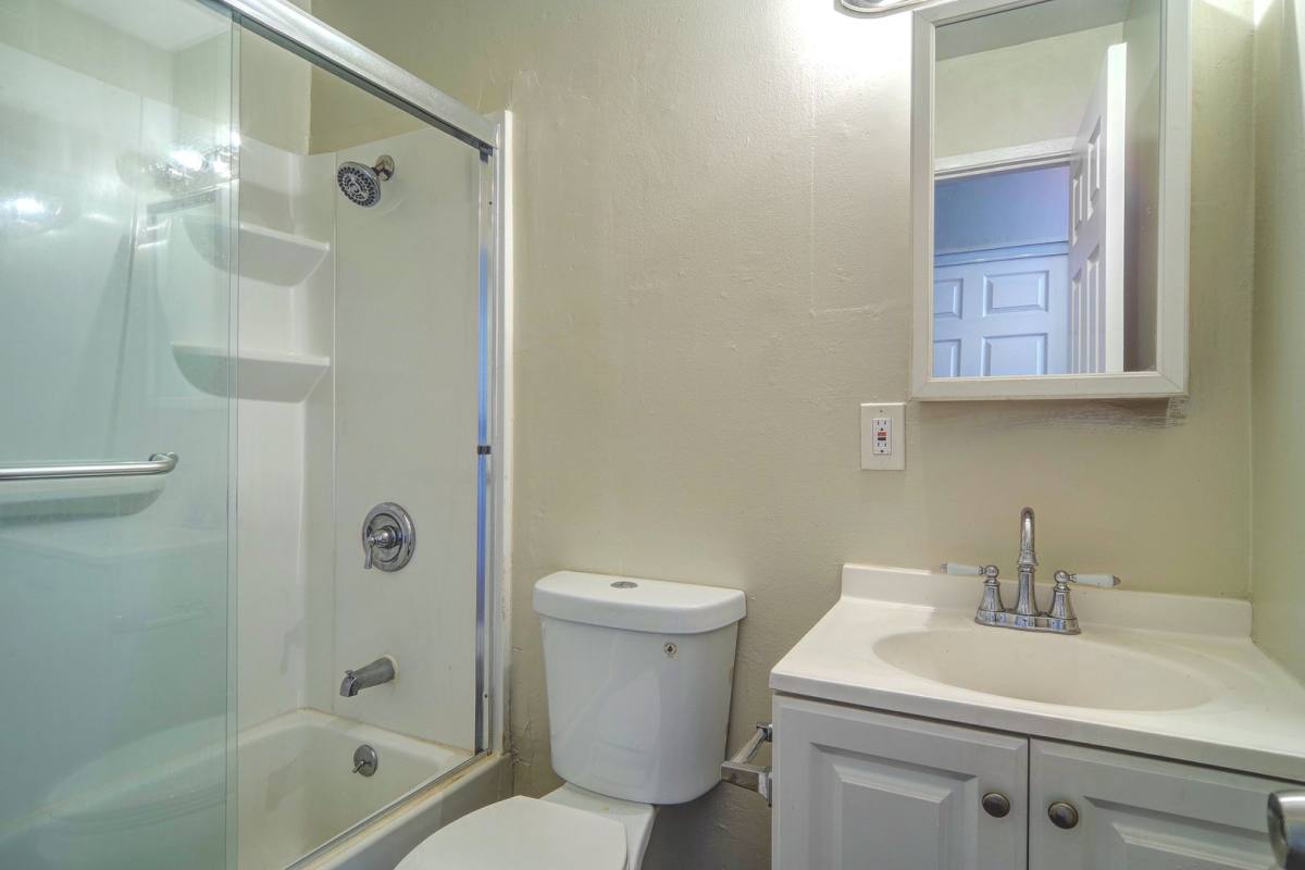 Apartment for rent at 25401 Cypress Ave, Hayward, CA 94544