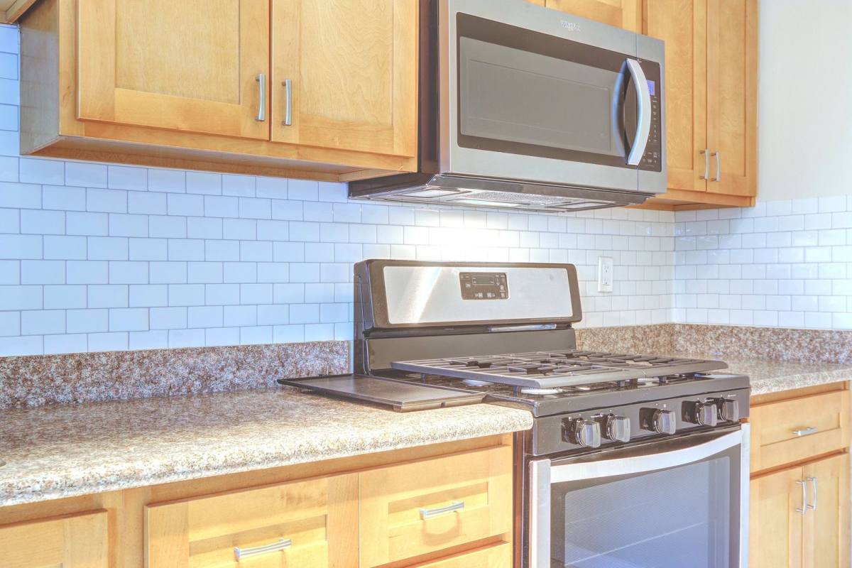 Apartment for rent at 25401 Cypress Ave, Hayward, CA 94544