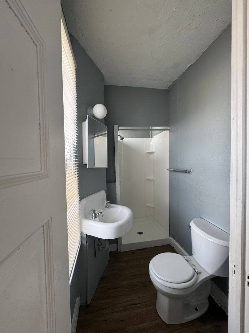 Apartment for rent at 3821 E 55th St, Cleveland, OH 44105