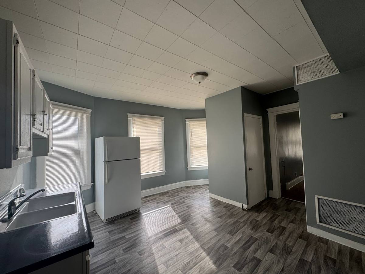 Apartment for rent at 3821 E 55th St, Cleveland, OH 44105