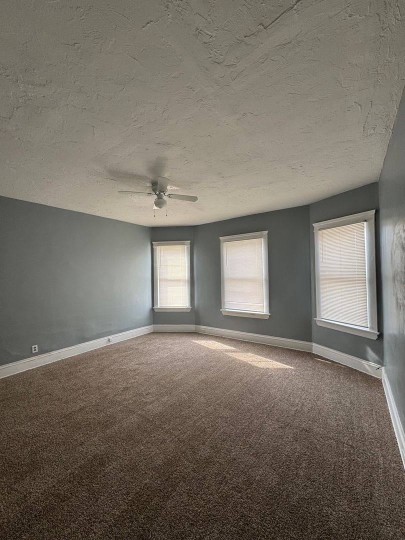 Apartment for rent at 3821 E 55th St, Cleveland, OH 44105