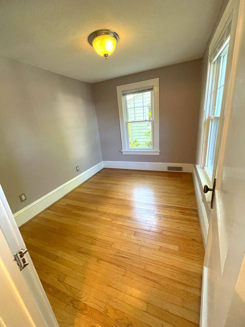 House for rent at 1404 E Park Place, Ann Arbor, MI 48104