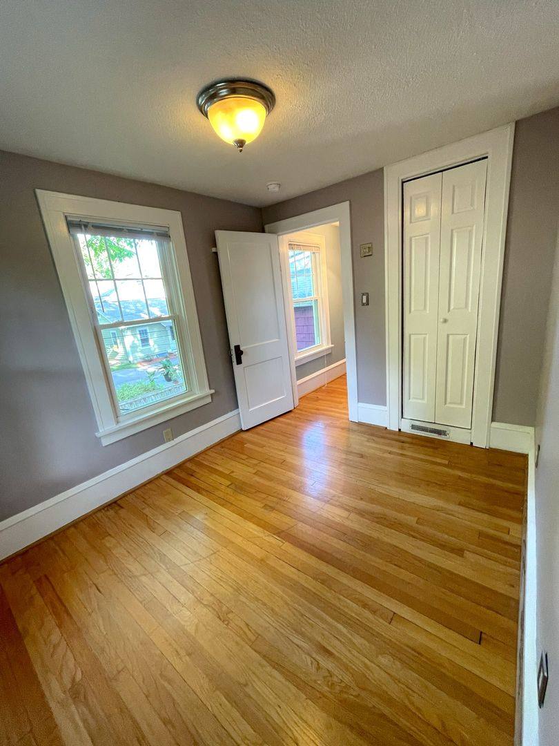 House for rent at 1404 E Park Place, Ann Arbor, MI 48104