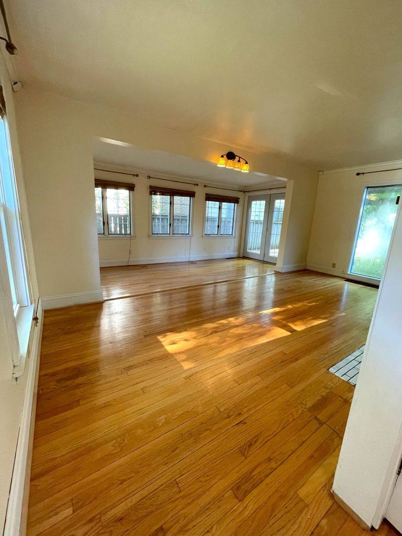 House for rent at 1404 E Park Place, Ann Arbor, MI 48104