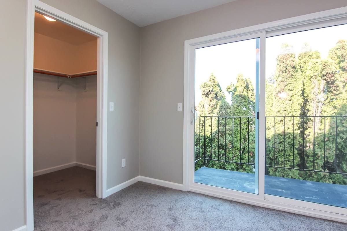 Apartment for rent at 2821 SE 50th Ave, Portland, OR 97206
