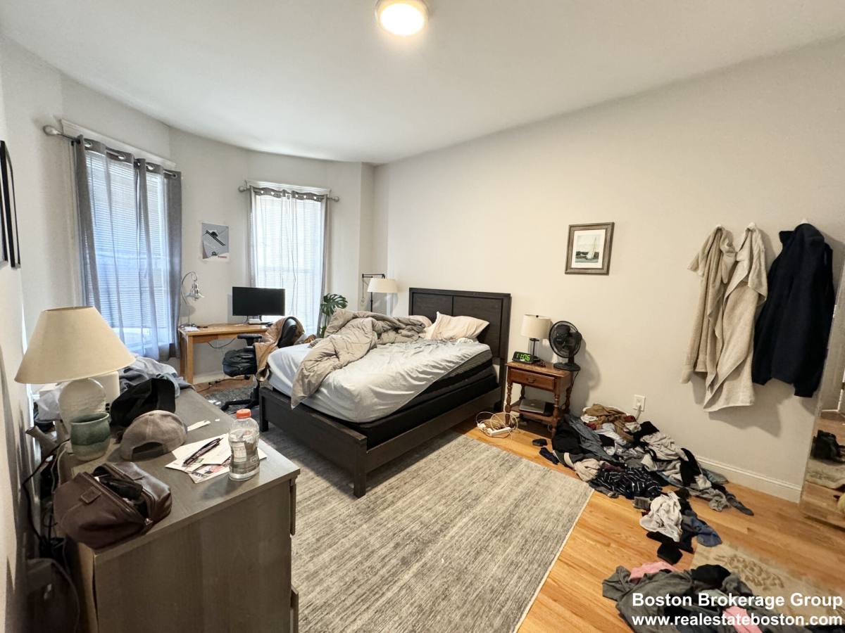 Apartment for rent at 7 Grant St #1, Dorchester, MA 02125