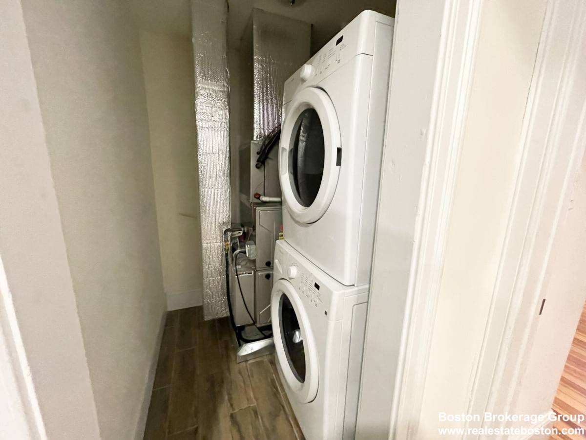 Apartment for rent at 31 Edison Green #2, Dorchester, MA 02125
