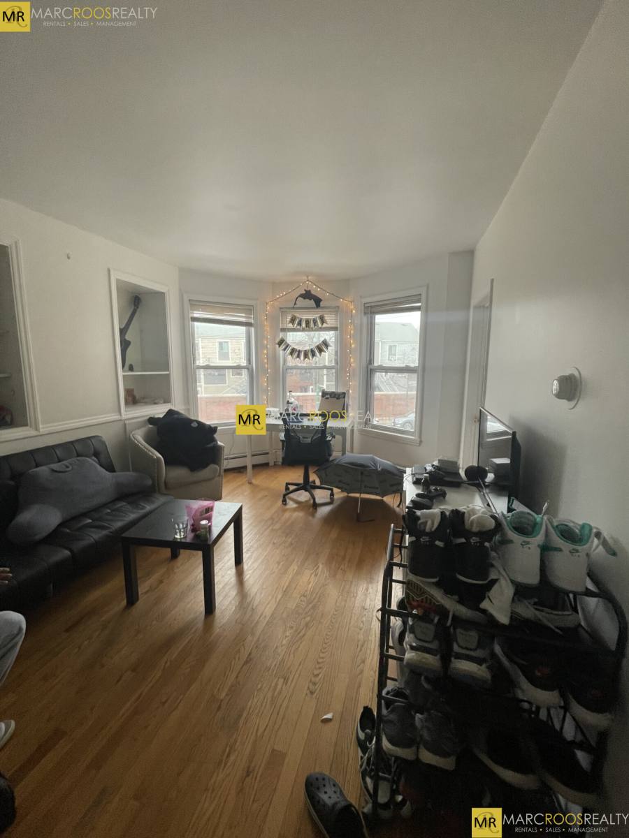 House for rent at 848 Huntington Ave #2, Boston, MA 02115
