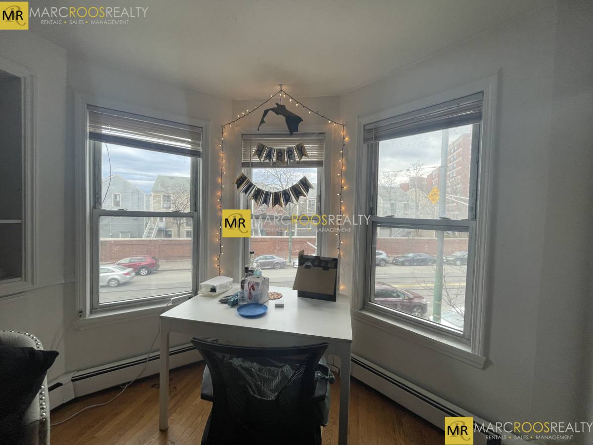 House for rent at 848 Huntington Ave #2, Boston, MA 02115