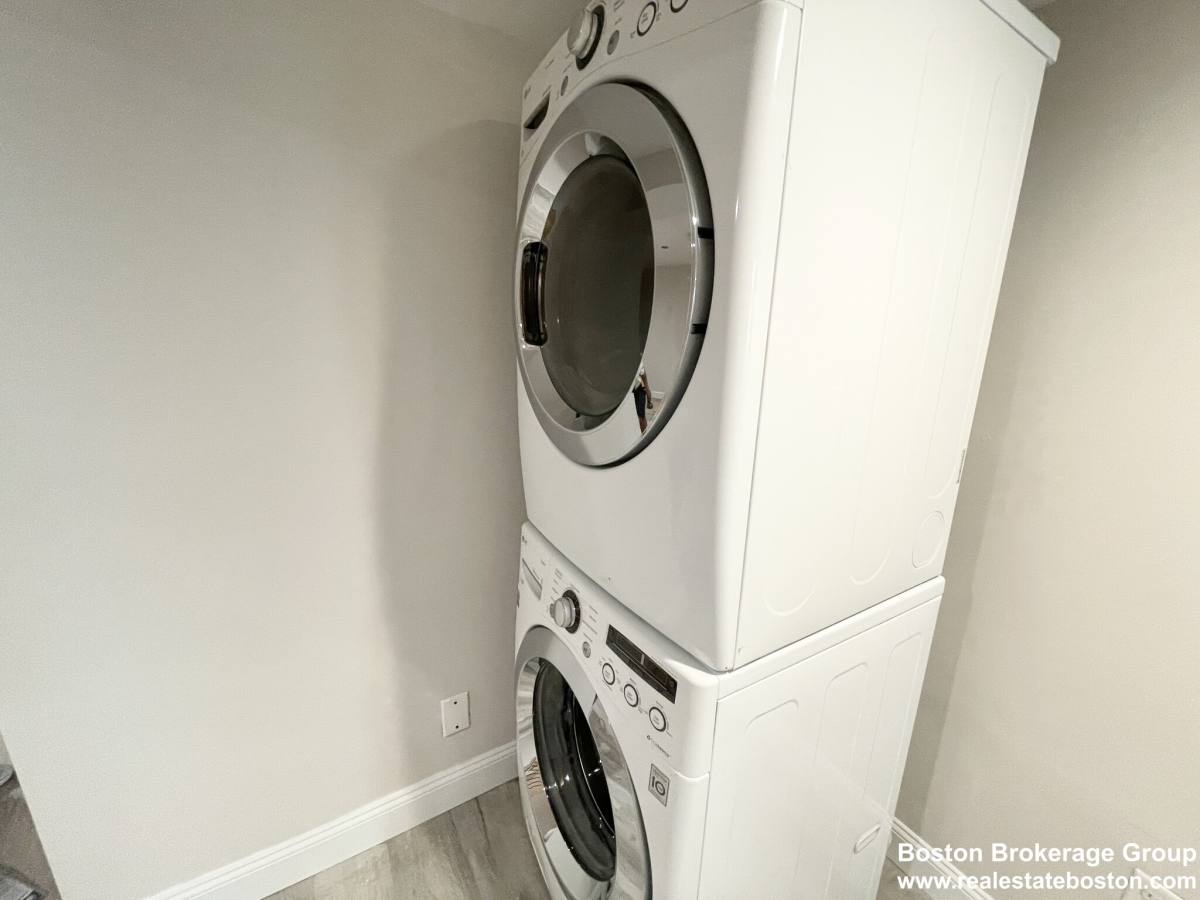 Apartment for rent at 174 Bolton St #1, South Boston, MA 02127