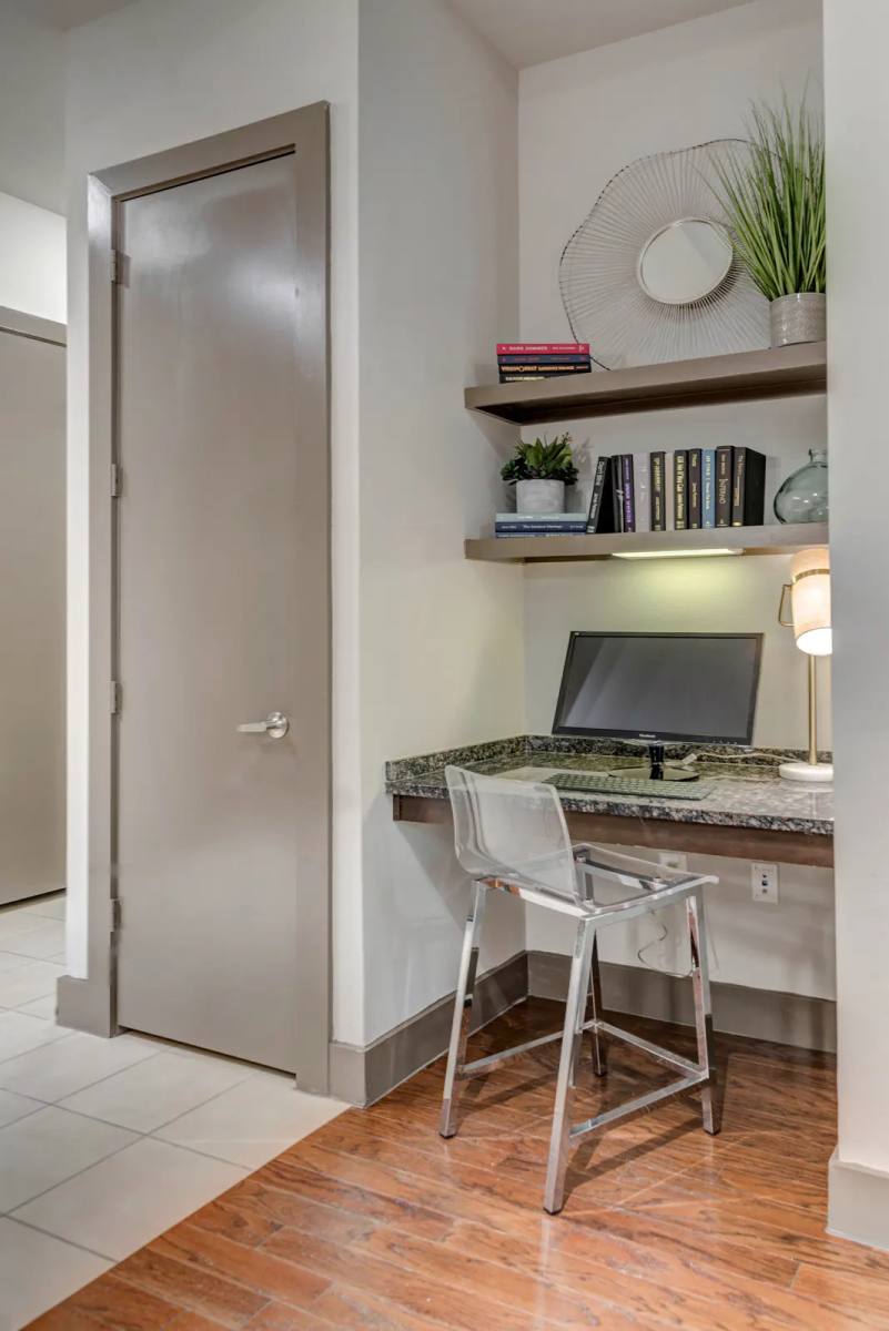 Apartment for rent at 5755 Almeda Rd #5HP1, Houston, TX 77004