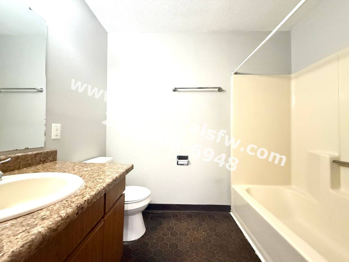 2718 Sherman Blvd, Fort Wayne, IN 46808 - Apartment for Rent - Image 10
