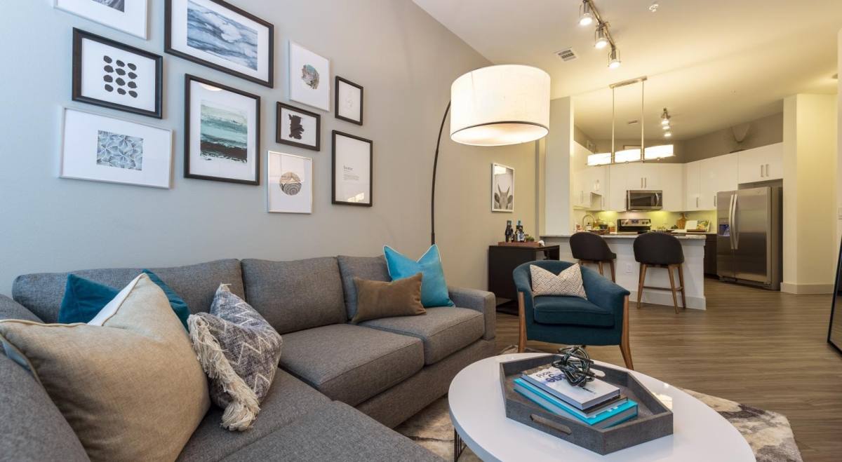 Apartment for rent at 4508 Graustark St #ECM, Houston, TX 77006