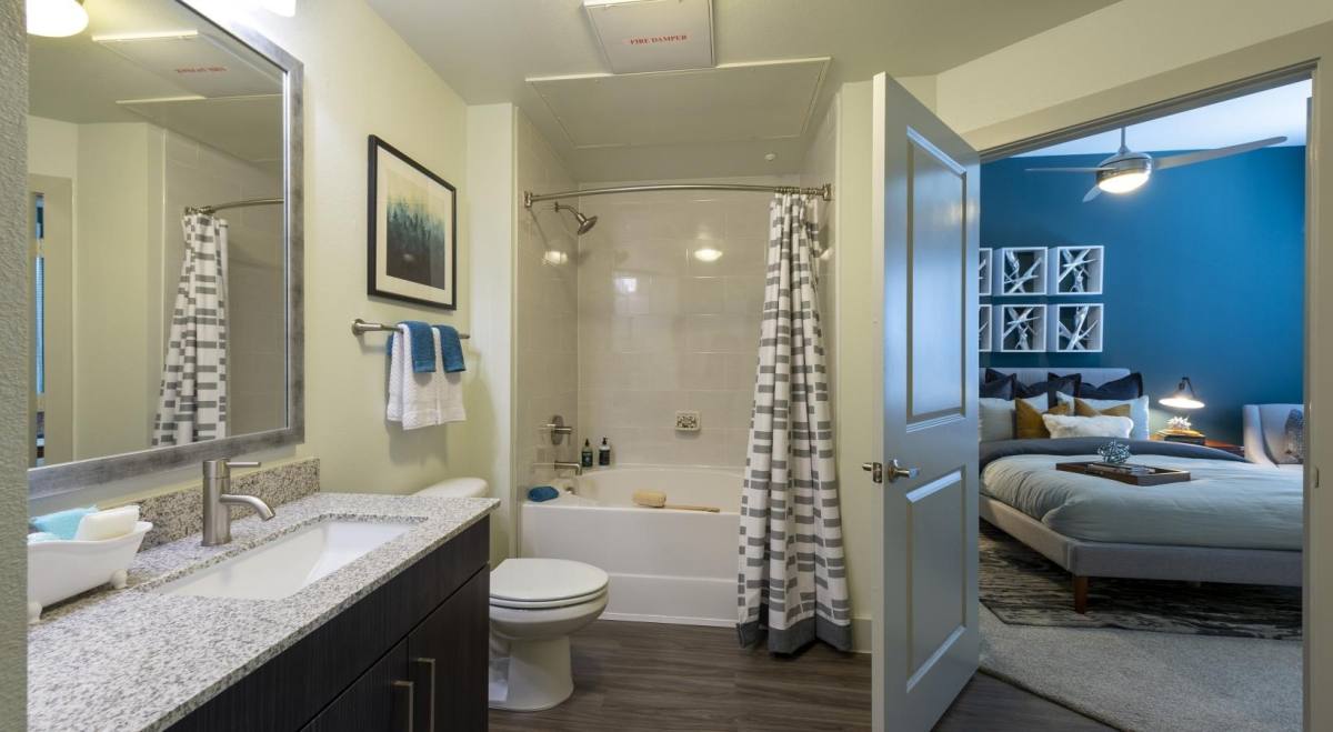 Apartment for rent at 4508 Graustark St #ECM, Houston, TX 77006
