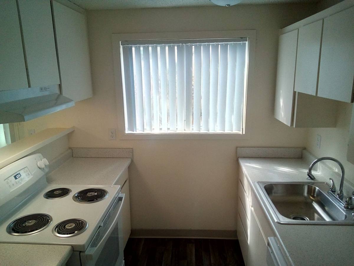 Townhouse for rent at 8726 - 8756 SE Henderson St, Portland, OR 97266