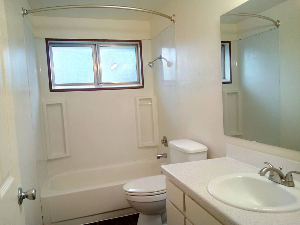 Townhouse for rent at 8726 - 8756 SE Henderson St, Portland, OR 97266