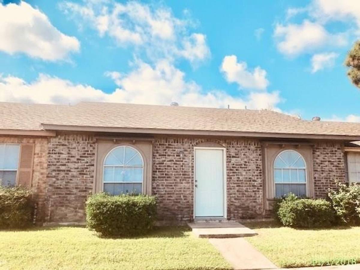 House for rent at 1510 Beaumont Rd, Baytown, TX 77520