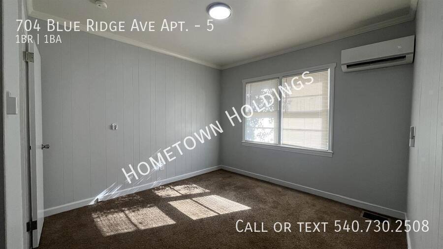 Apartment for rent at 704 Blue Ridge Ave #5, Bedford, VA 24523