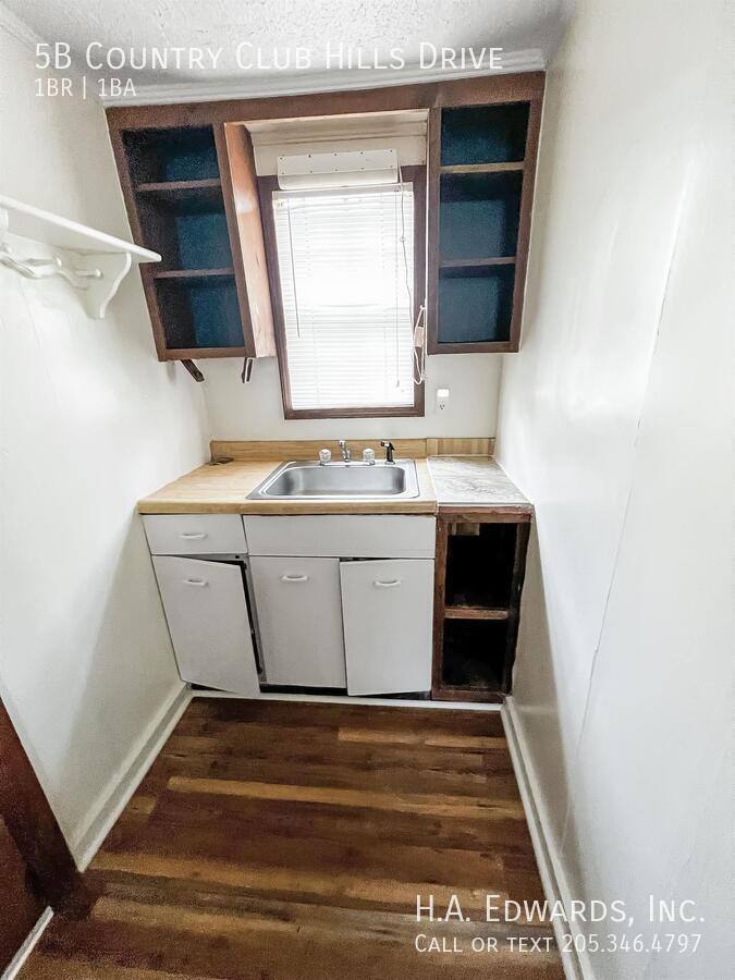 Apartment for rent at 5B Country Club Hills Dr, Tuscaloosa, AL 35401