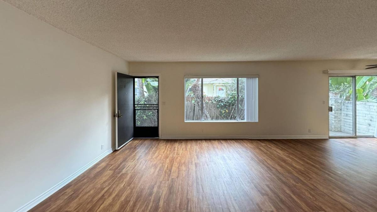 Apartment for rent at 12031 Pacific Ave #1, Los Angeles, CA 90066