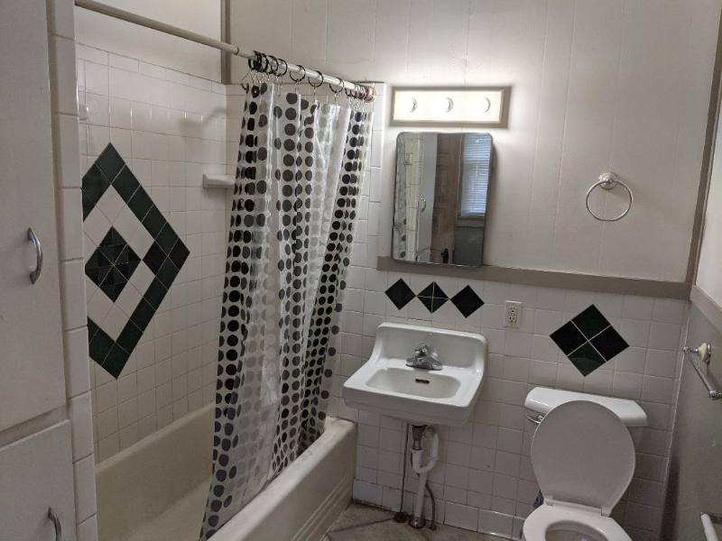 Apartment for rent at 1021 Ames St #1, Saginaw, MI 48602