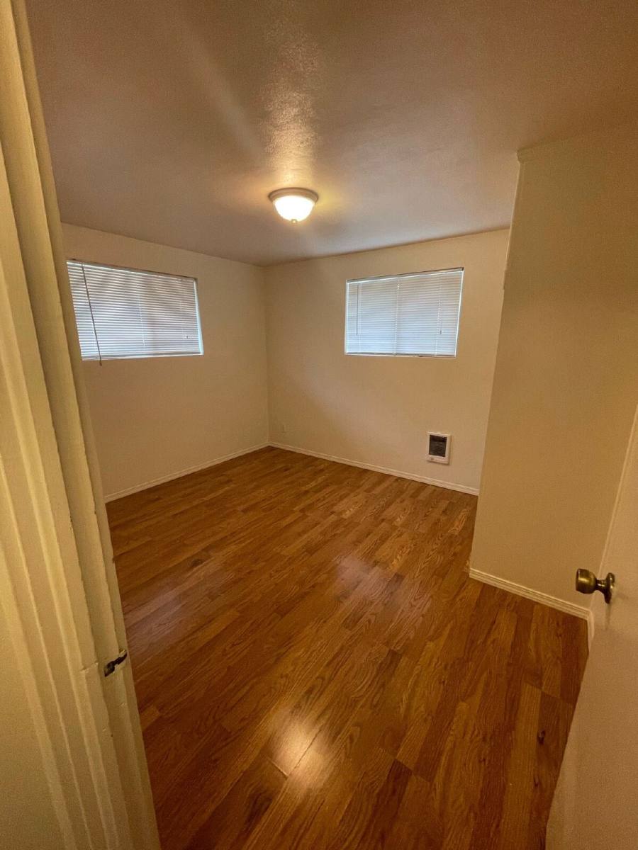 Apartment for rent at 1911 Kincaid St #4, Eugene, OR 97405