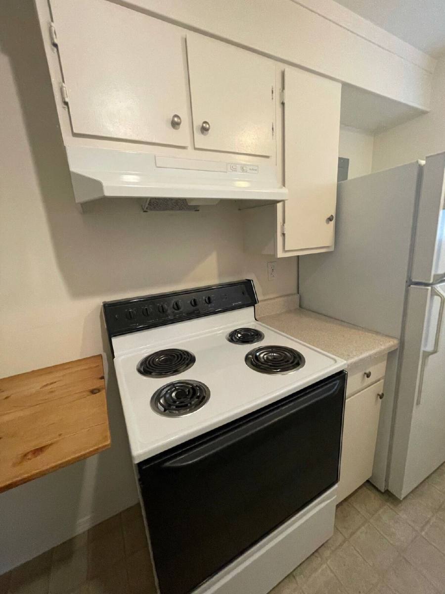 Apartment for rent at 1911 Kincaid St #4, Eugene, OR 97405