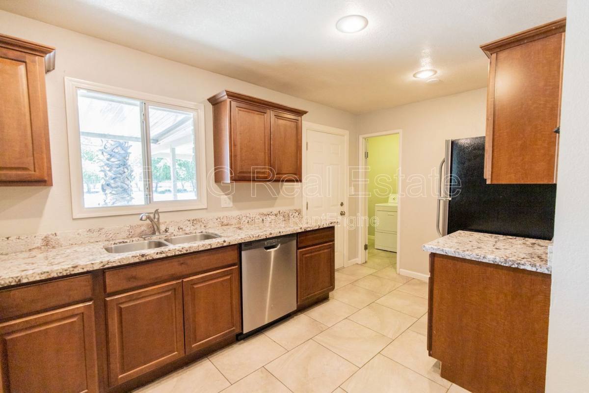 House for rent at 1620 S Hardy Dr, Tempe, AZ 85281