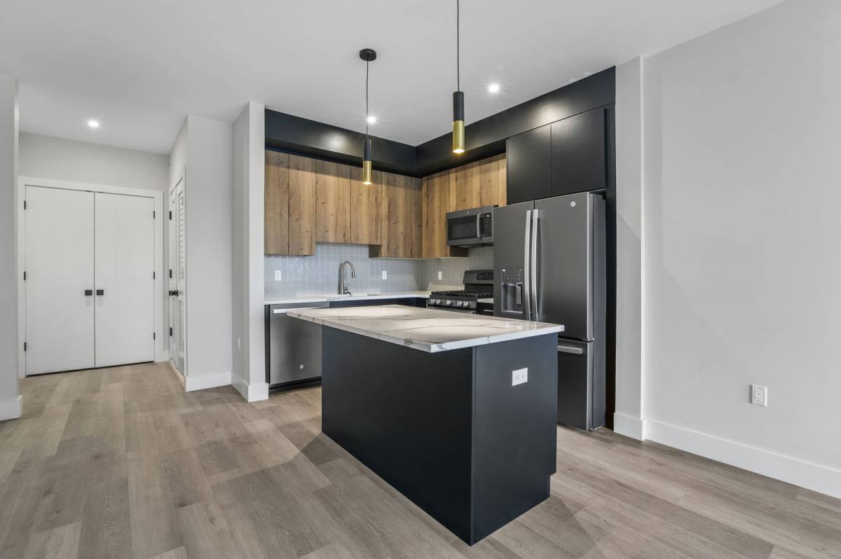 Apartment for rent at 2021 Jones Rd #206, Fort Lee, NJ 07024