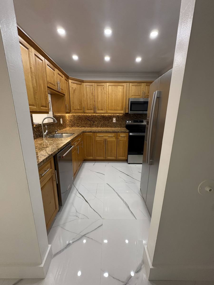 Apartment for rent at 7707 Camino Real, Miami, FL 33143