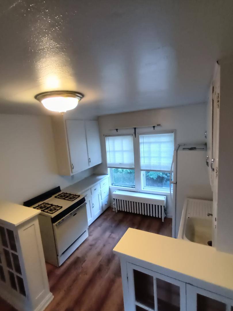 Apartment for rent at 2127 University Ave #4, Madison, WI 53711