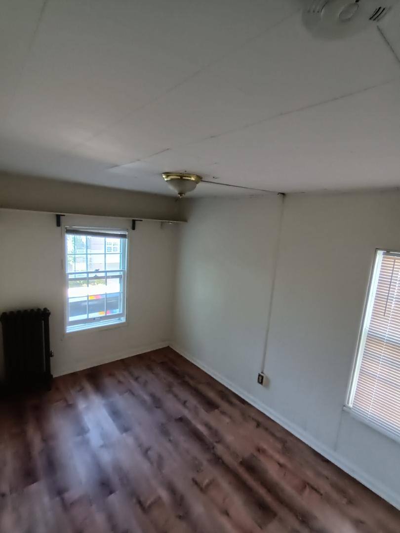 Apartment for rent at 2127 University Ave #4, Madison, WI 53711