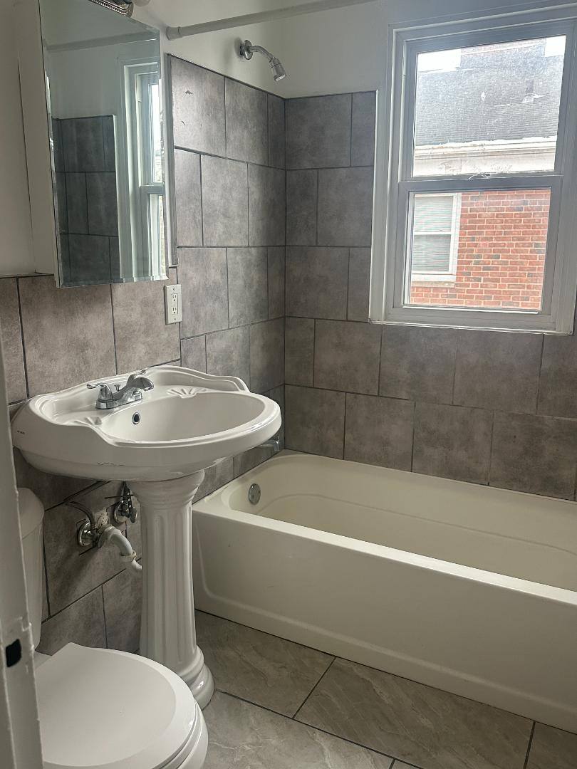Apartment for rent at 3046 S Moreland Blvd #5, Cleveland, OH 44120