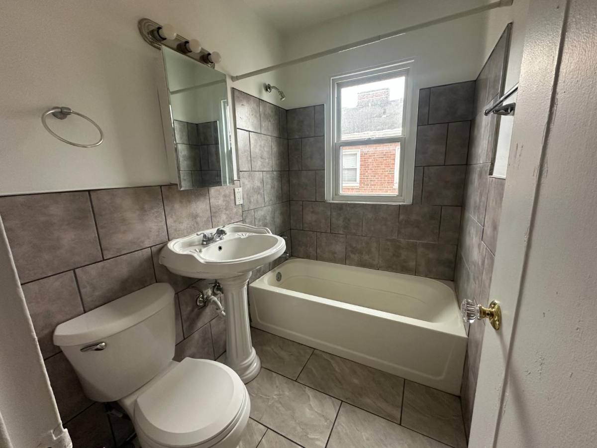Apartment for rent at 3046 S Moreland Blvd #5, Cleveland, OH 44120