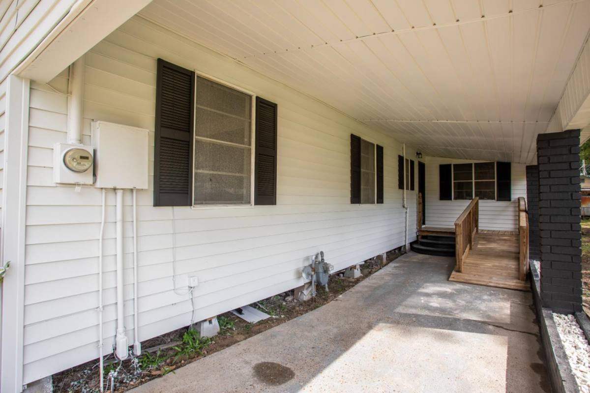 408 Martin Luther King Jr Dr, Lafayette, LA 70501 - House for Rent - Image 6