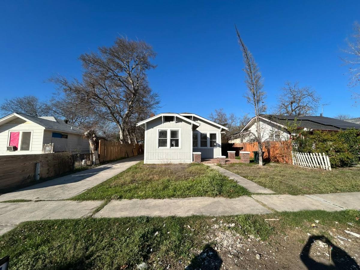 Apartment for rent at 329 Hot Wells Blvd, San Antonio, TX 78223