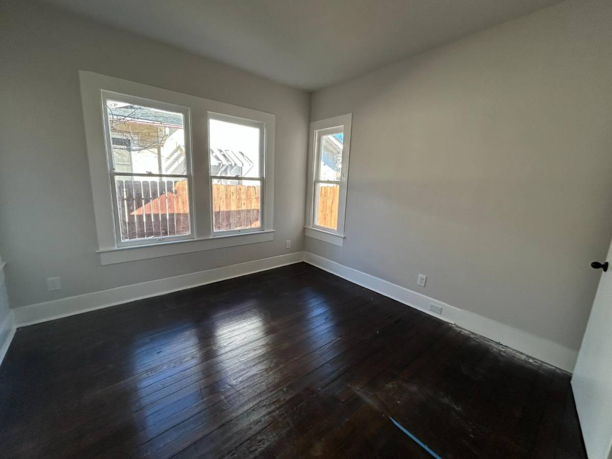 Apartment for rent at 329 Hot Wells Blvd #R, San Antonio, TX 78223