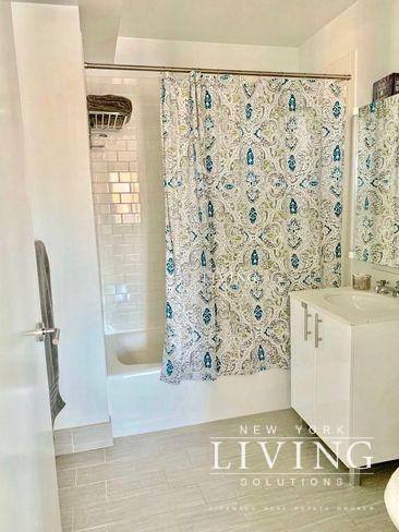 Apartment for rent at 4545 Center Blvd #3502, Long Island City, NY 11109