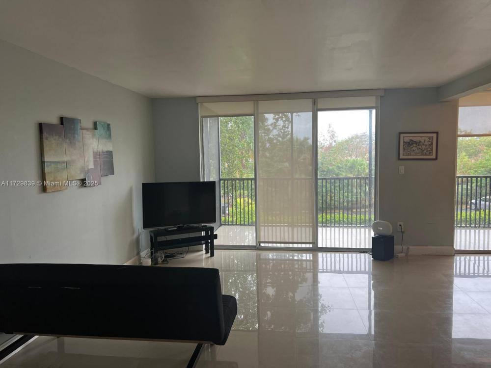 Condo for rent at 900 NE 195th St, Miami, FL 33179